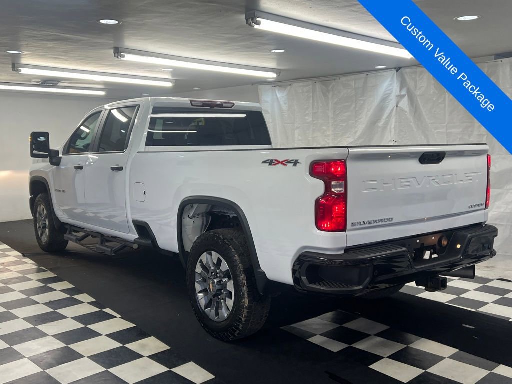 Used 2024 Chevrolet Silverado 2500 Custom w/ Custom Value Package image 11