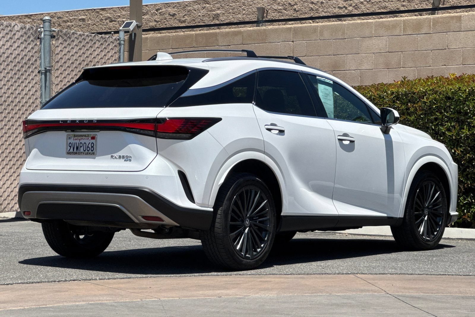 Certified 2025 Lexus RX 350h w/ Convenience Package AWD/4WD image 4