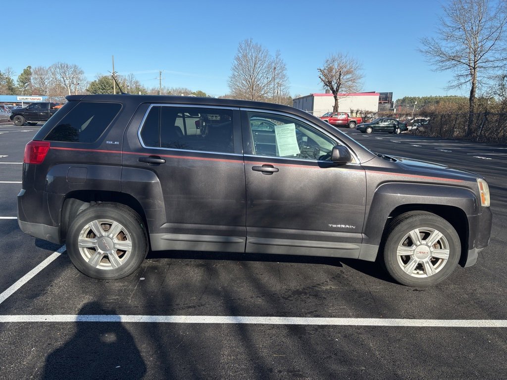 Used 2014 GMC Terrain SLE image 2
