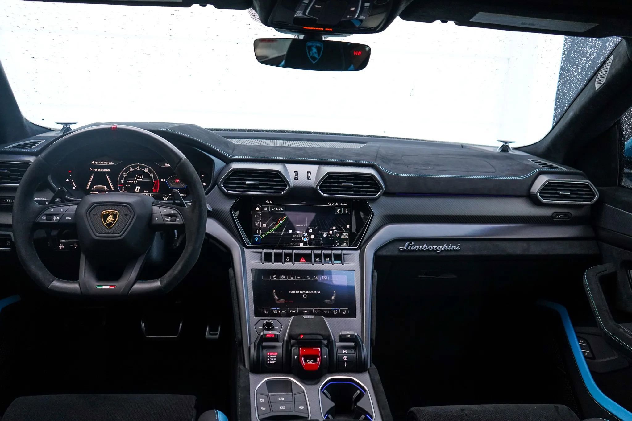 Used 2024 Lamborghini Urus Performante AWD/4WD image 46