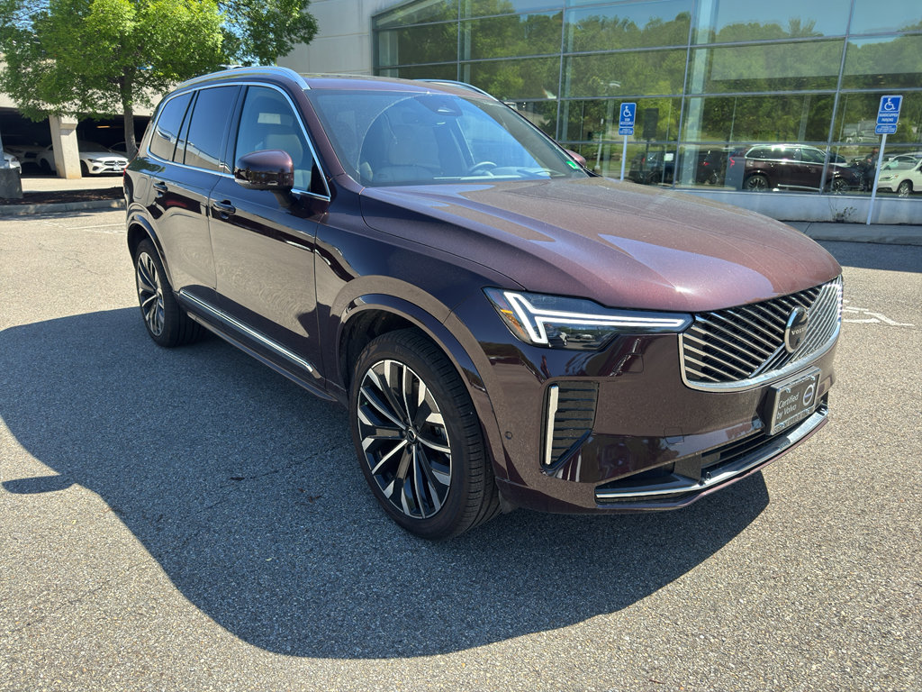 Used 2025 Volvo XC90 T8 Ultra w/ Lounge Package