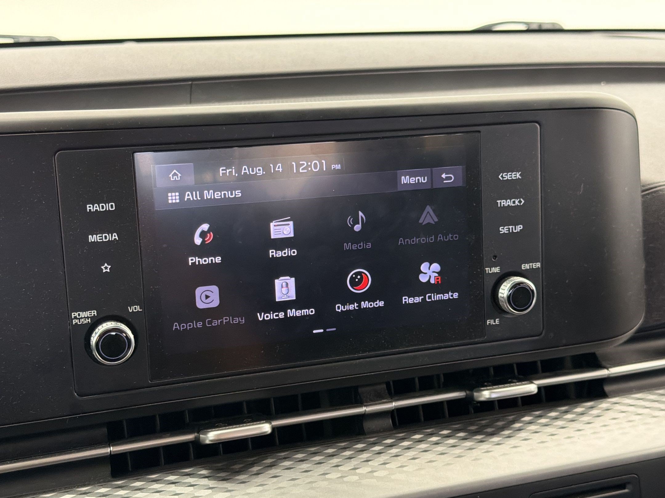 Used 2022 Kia Carnival LX FWD image 21