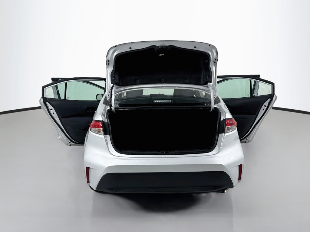 Used 2024 Toyota Corolla LE FWD image 19