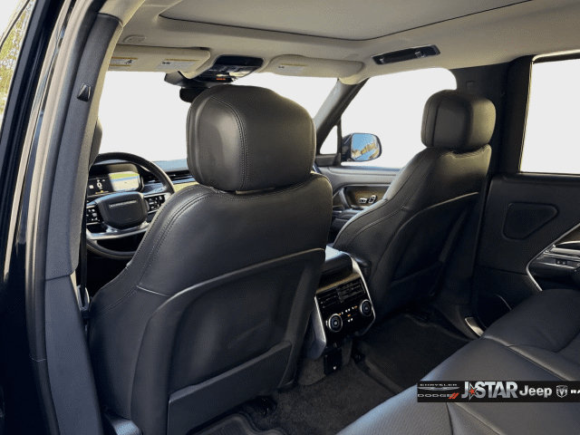 Used 2025 Land Rover Range Rover Long Wheelbase SE AWD/4WD image 24