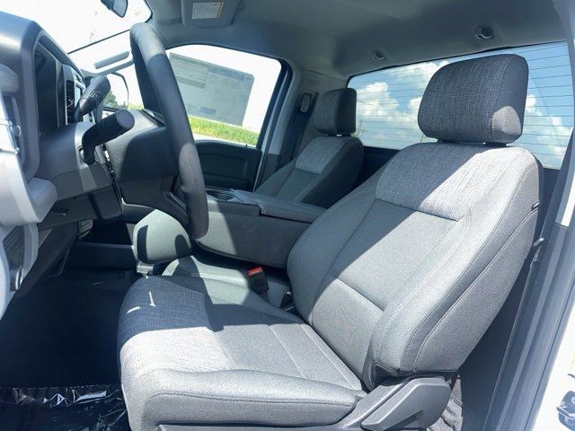 New 2025 Ford F250 XLT image 9