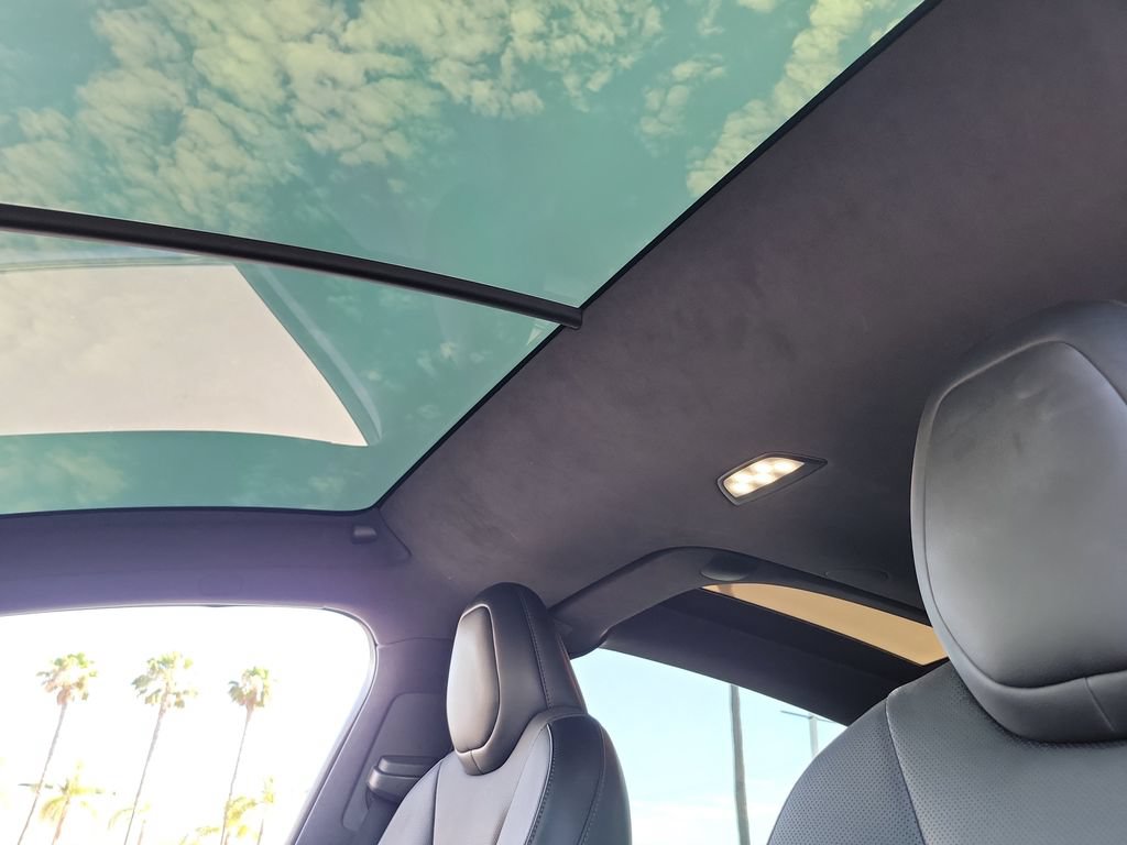 Used 2022 Tesla Model X Plaid AWD/4WD image 16