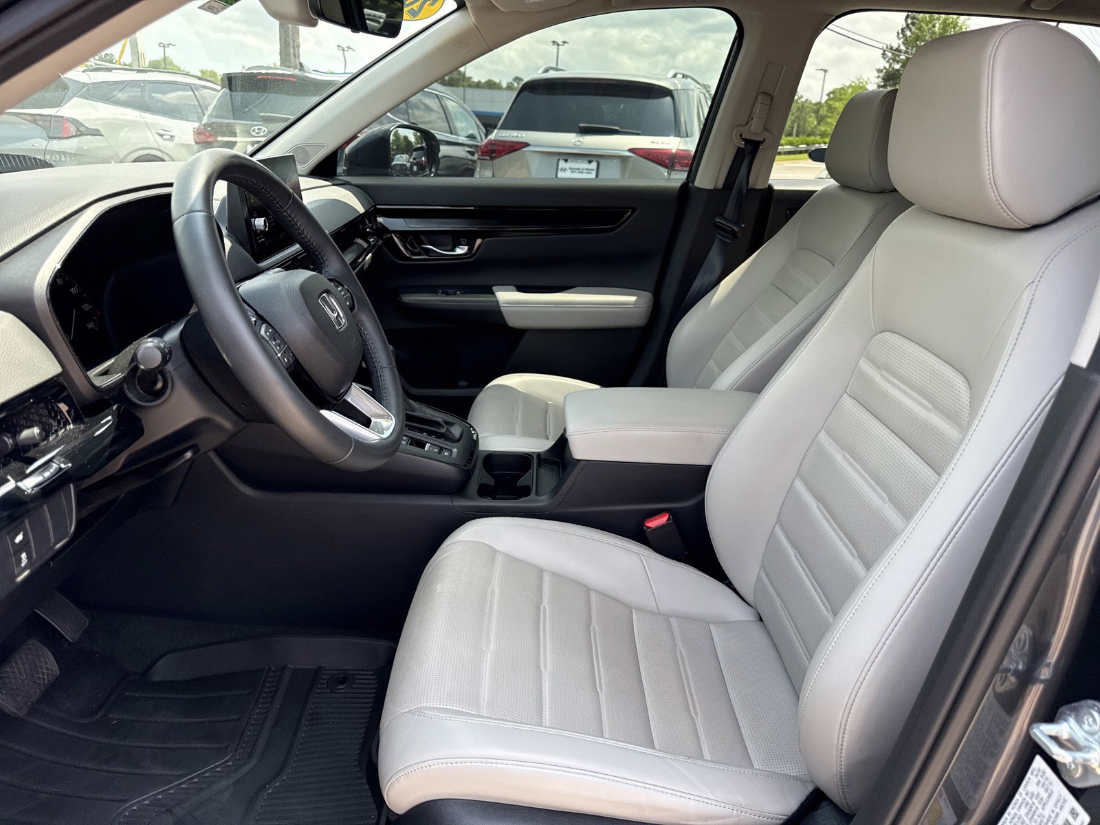 Used 2024 Honda CR-V EX-L image 11