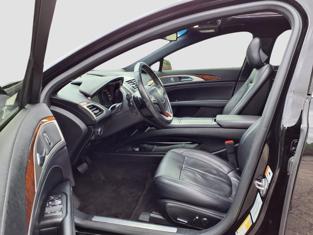 Used 2017 Lincoln MKZ Reserve w/ Technology Package FWD image 29