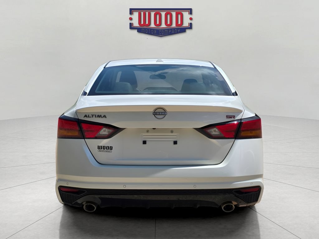 Used 2025 Nissan Altima 2.5 SR FWD image 3