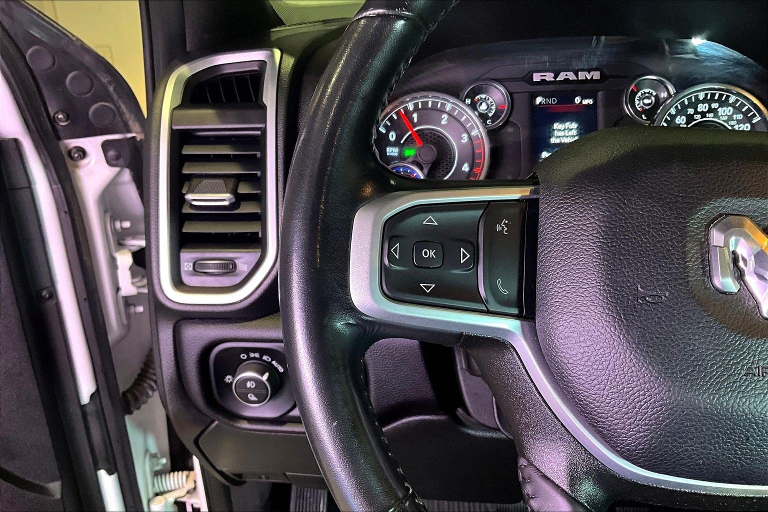 Used 2023 RAM 2500 Big Horn w/ Level 1 Equipment Group AWD/4WD image 13