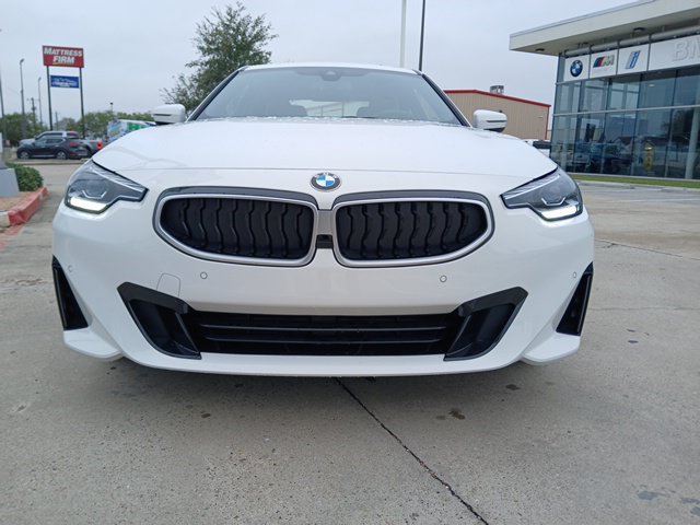 New 2026 BMW 230i Coupe RWD image 2