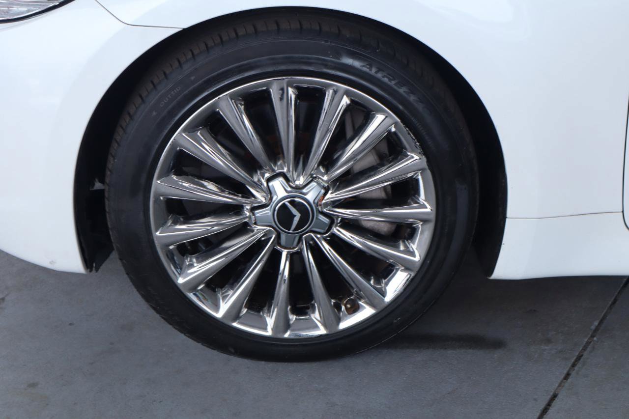 Used 2016 Kia K900 Luxury image 12