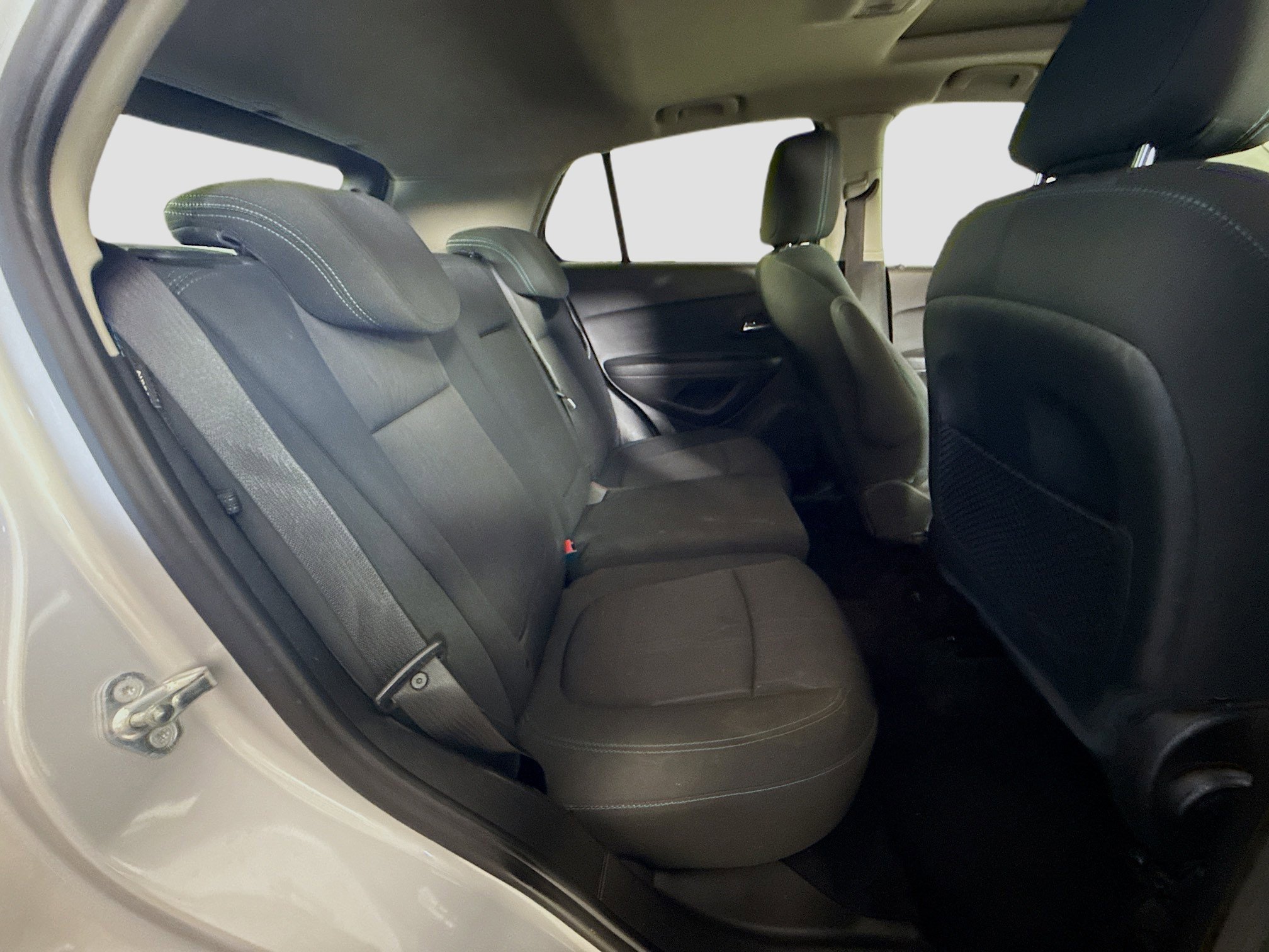 Used 2016 Chevrolet Trax LT w/ LT Sun and Sound Package image 26
