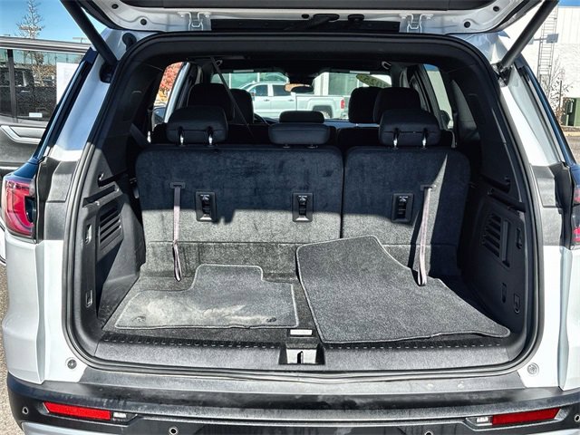Used 2025 GMC Acadia Elevation image 21