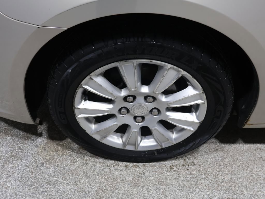 Used 2012 Buick LaCrosse Premium image 9