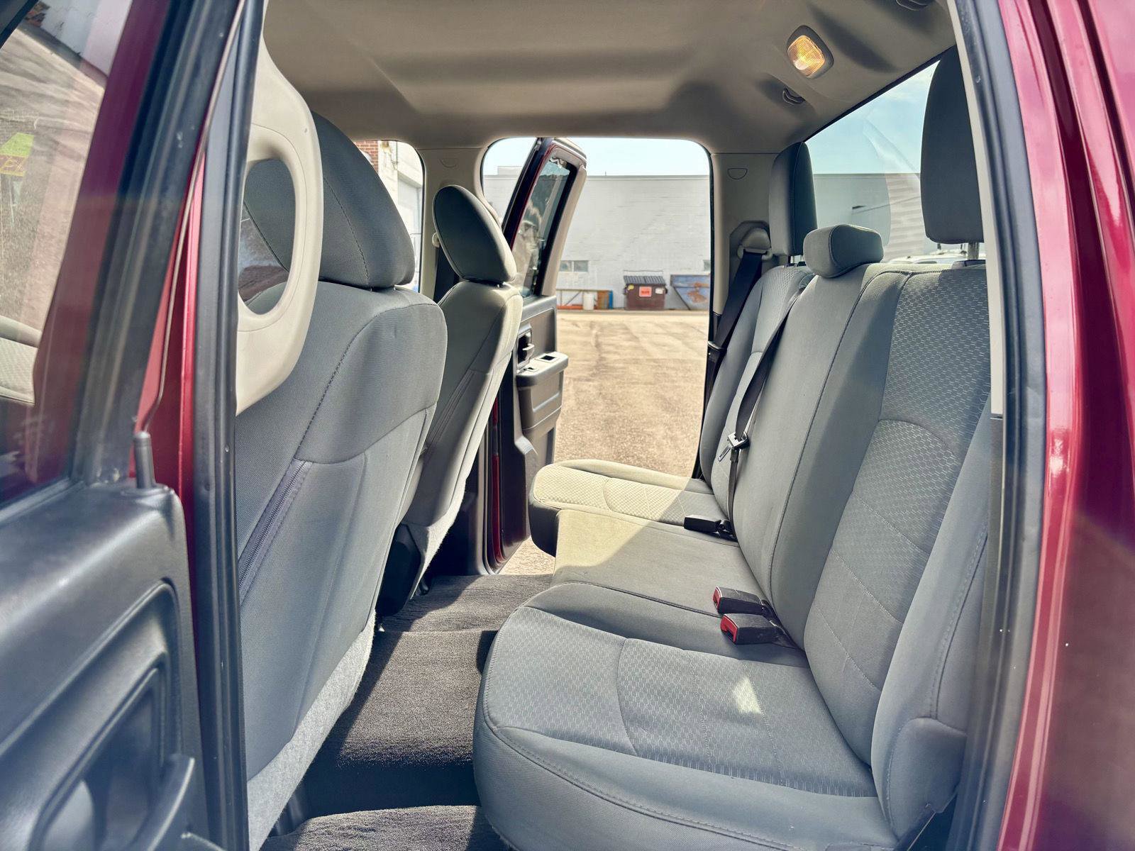 Used 2019 RAM 1500 Express w/ Express Value Package AWD/4WD image 21