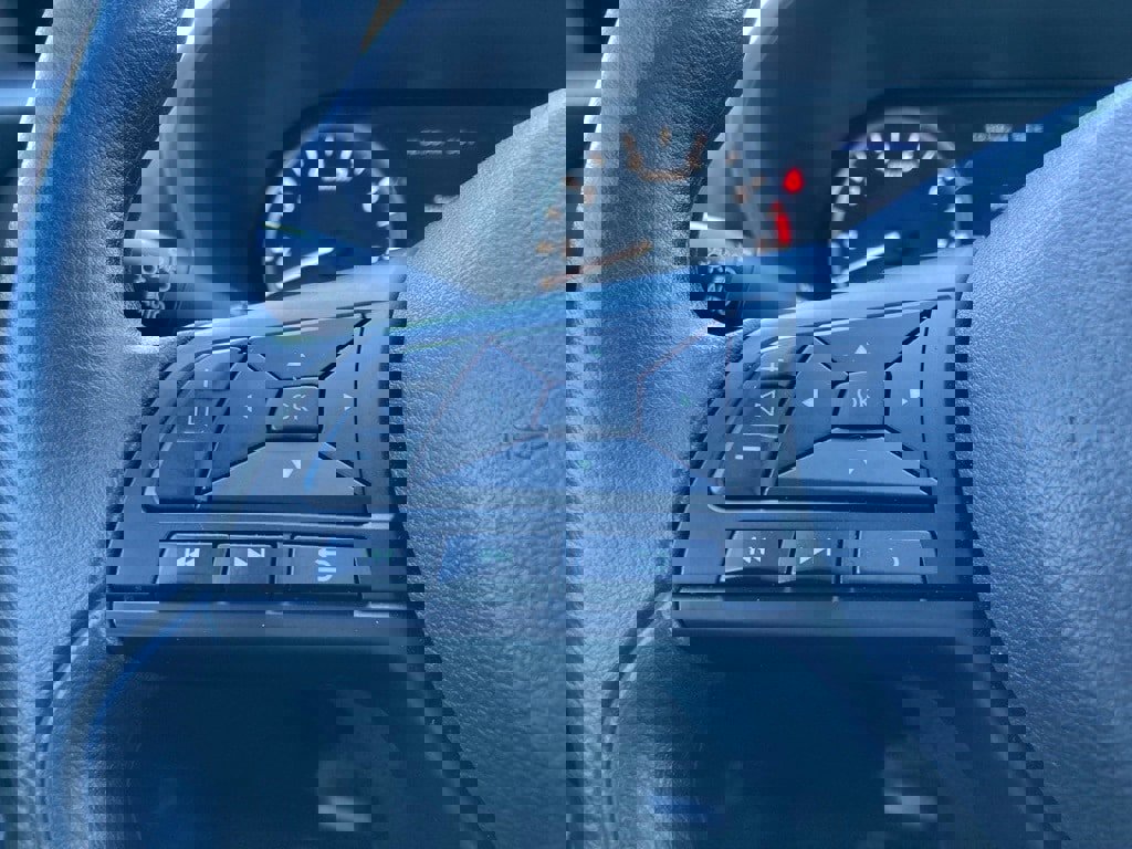 Used 2025 Nissan Sentra S image 15