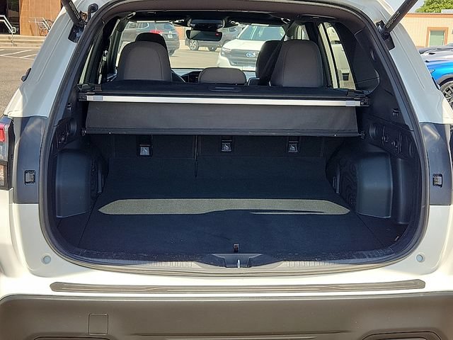 Certified 2025 Subaru Forester Premium AWD/4WD image 9