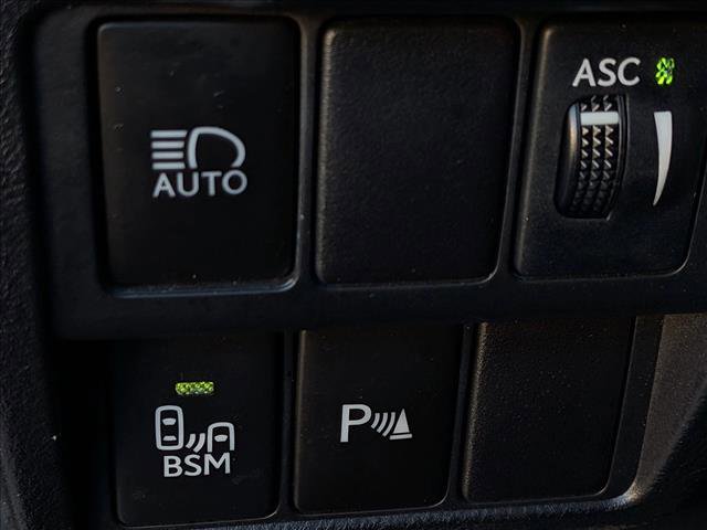 Used 2020 Lexus IS 300 F Sport w/ F Sport Package image 15