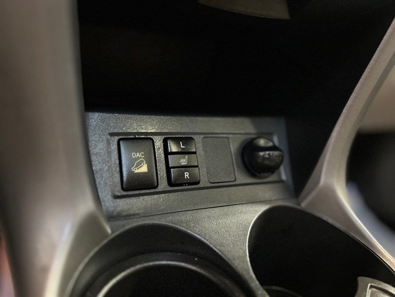 Used 2007 Toyota RAV4 Limited image 24
