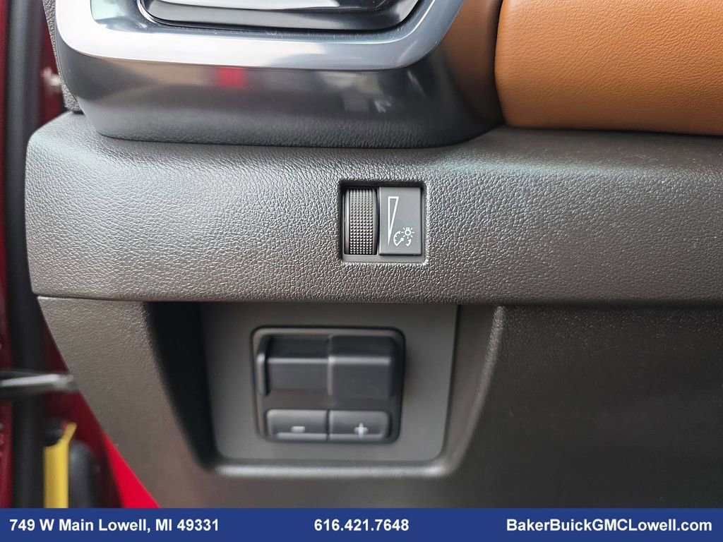 Used 2025 GMC Canyon AT4 w/ Nightfall Edition image 25