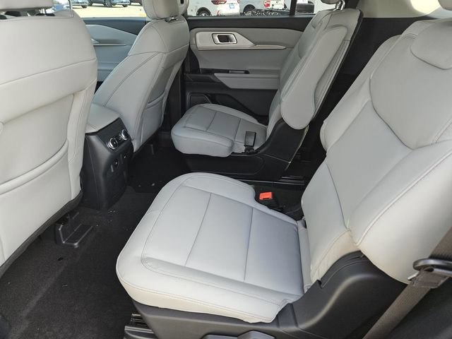 New 2026 Ford Explorer Active w/ Active Comfort Package image 22