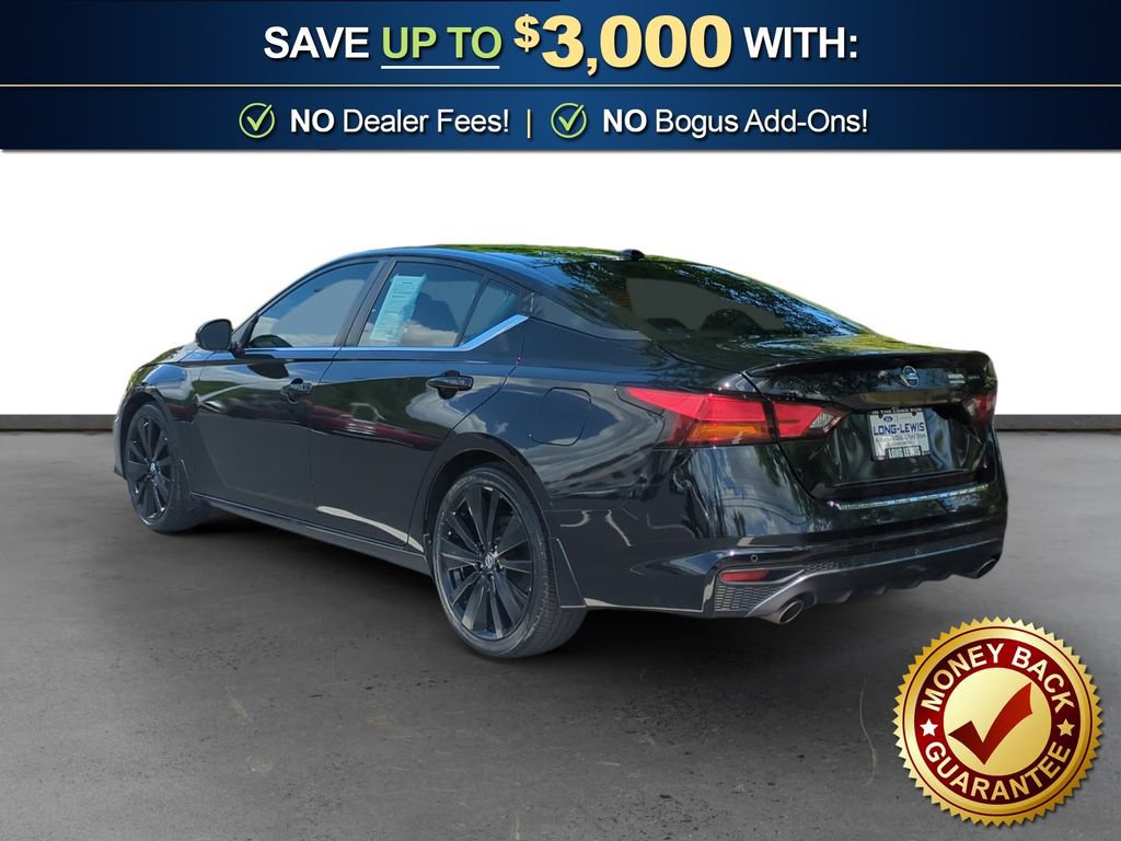 Used 2022 Nissan Altima 2.5 SR w/ Midnight Edition Package FWD image 4