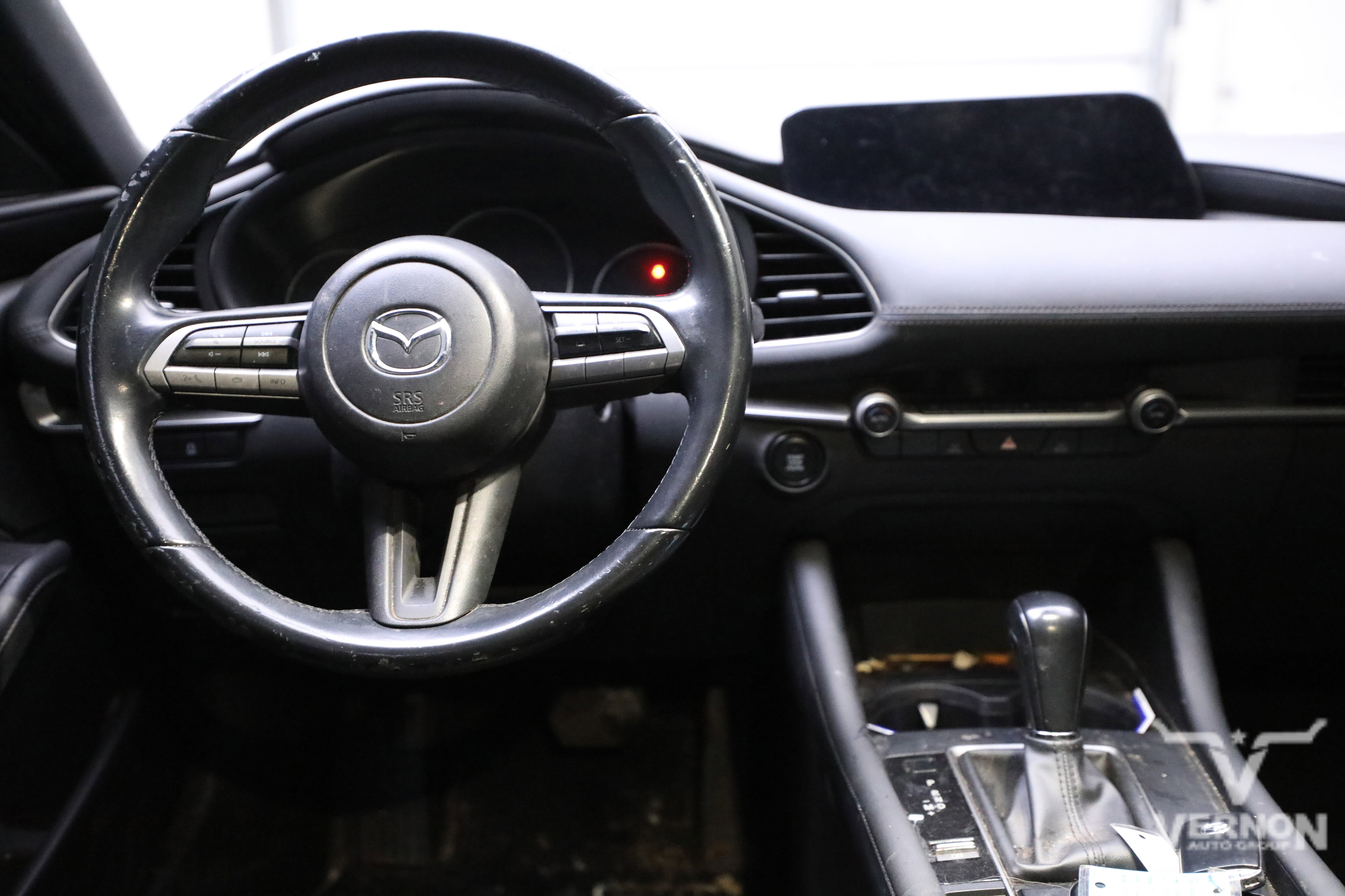 Used 2021 MAZDA MAZDA3 s image 8