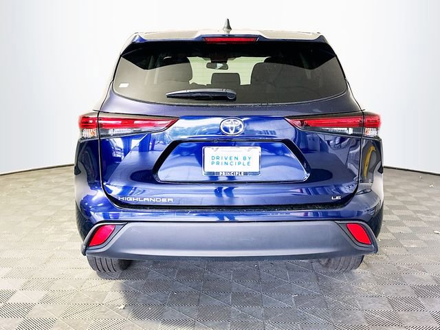 Certified 2025 Toyota Highlander LE image 7
