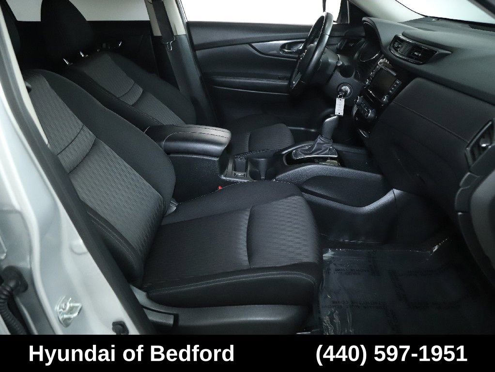 Used 2020 Nissan Rogue S w/ Special Edition Package FWD image 36