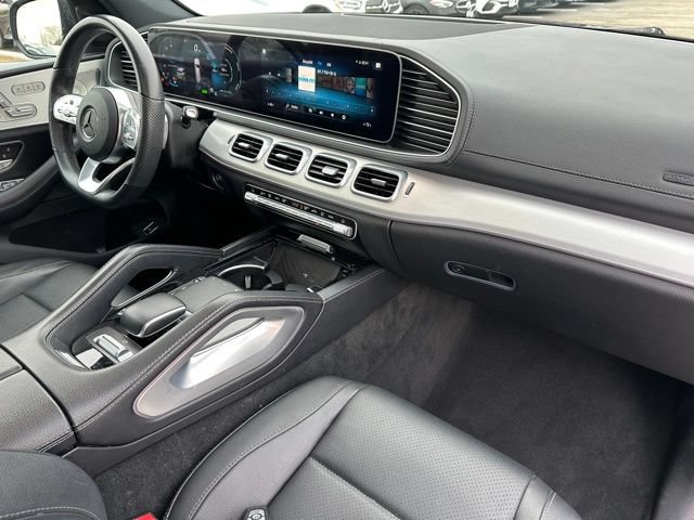 Used 2022 Mercedes-Benz GLS 450 4MATIC w/ AMG Line Exterior image 9
