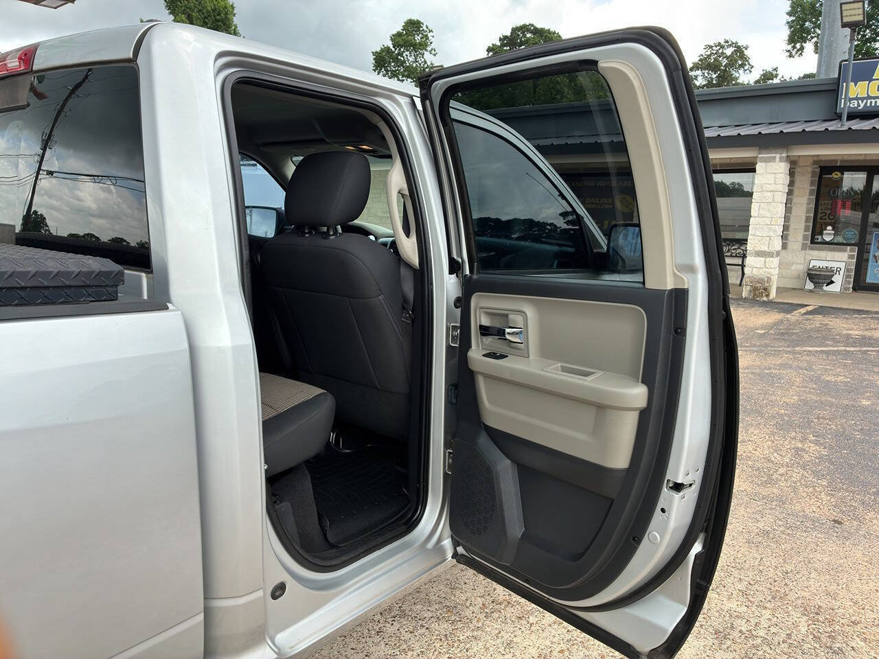 Used 2012 RAM 1500 Classic SLT RWD image 39