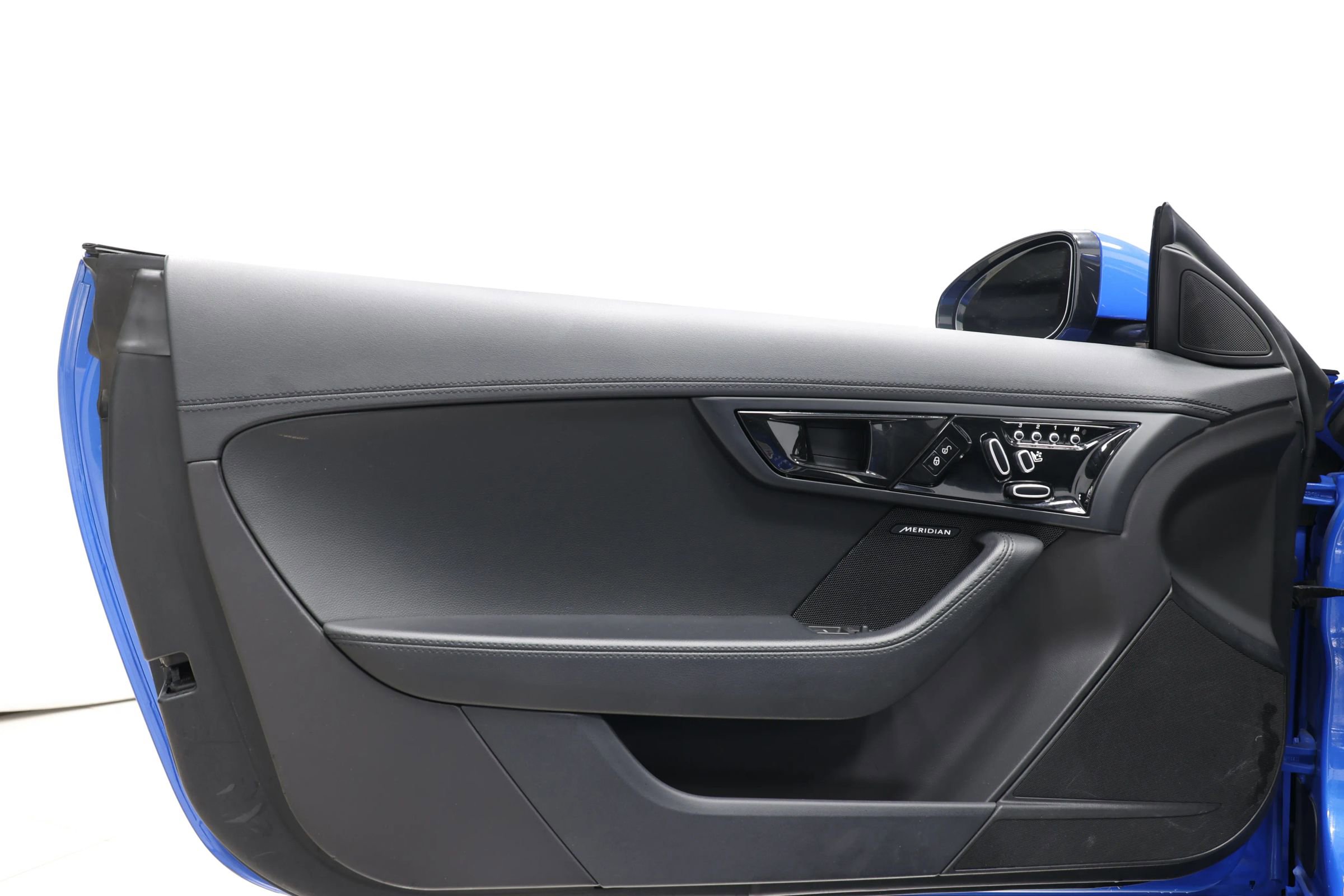 Used 2020 Jaguar F-TYPE Convertible image 11