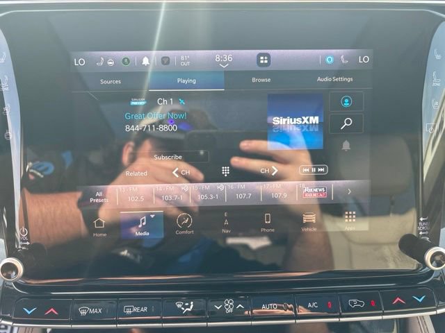 Used 2024 Jeep Wagoneer 2WD w/ Premium Group I image 25