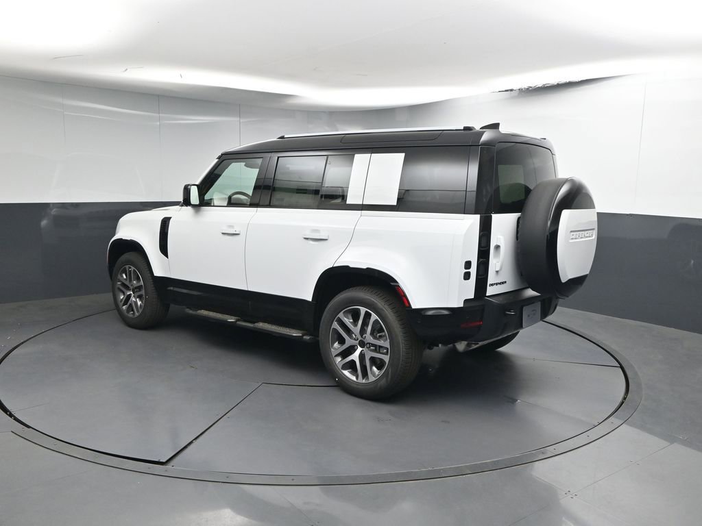 New 2026 Land Rover Defender 110 X-Dynamic SE AWD/4WD image 3