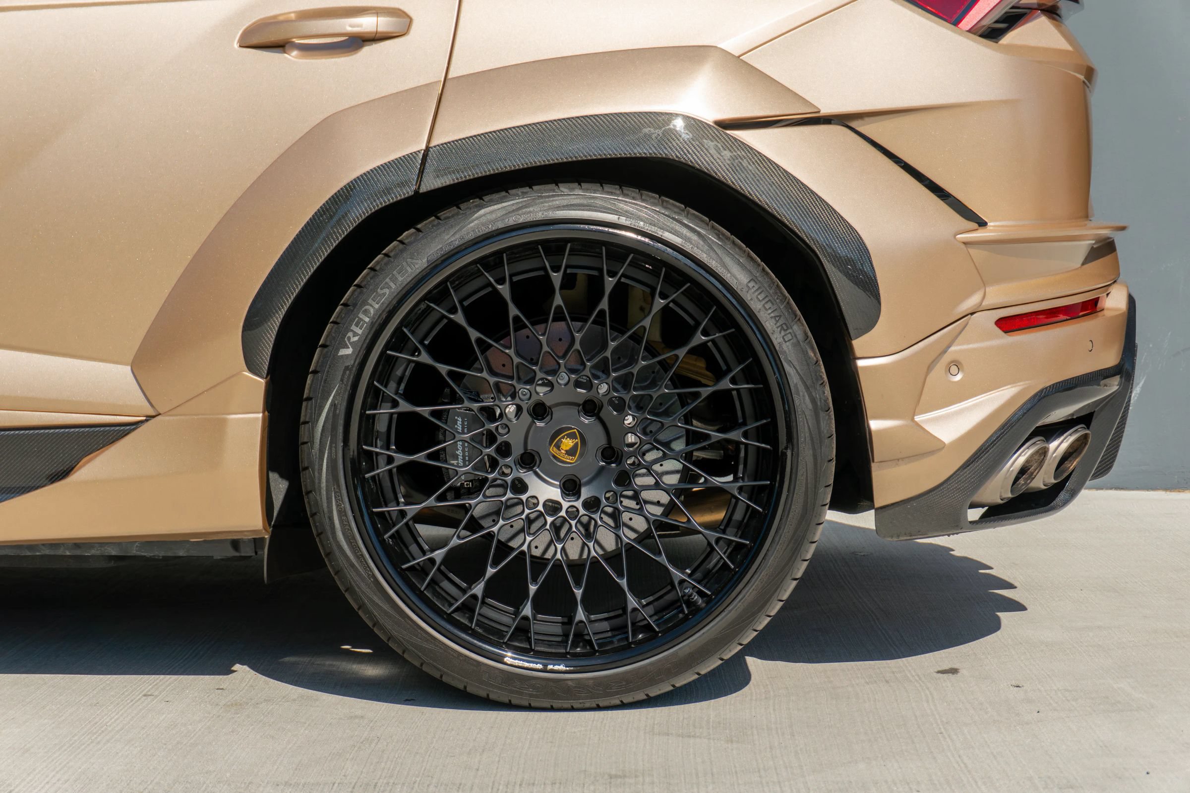 Used 2023 Lamborghini Urus Performante AWD/4WD image 20