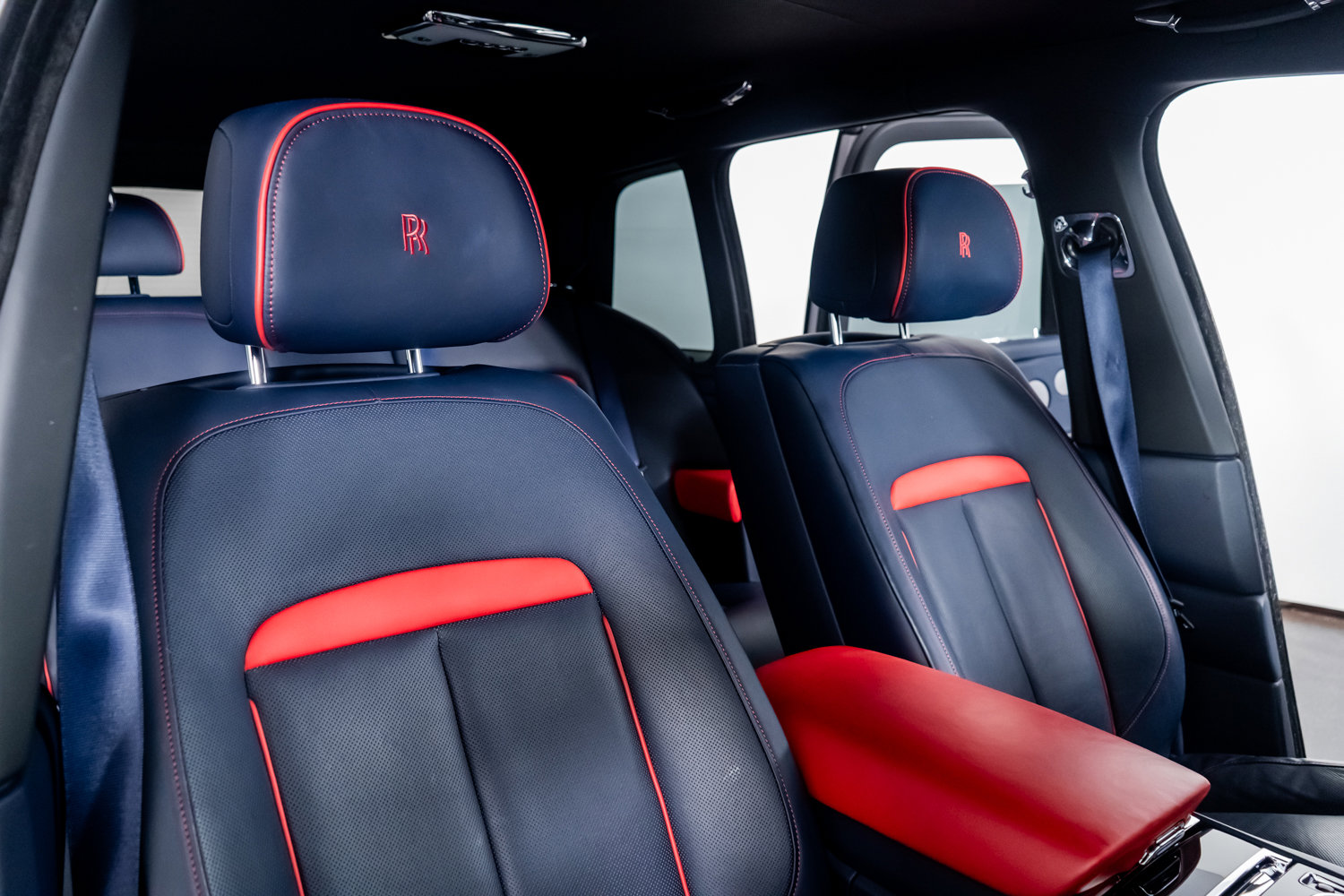 Used 2023 Rolls-Royce Cullinan image 29