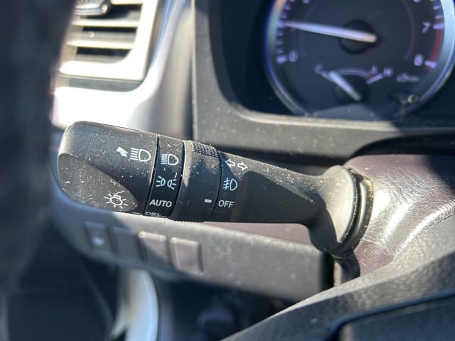 Used 2019 Toyota Highlander XLE image 26