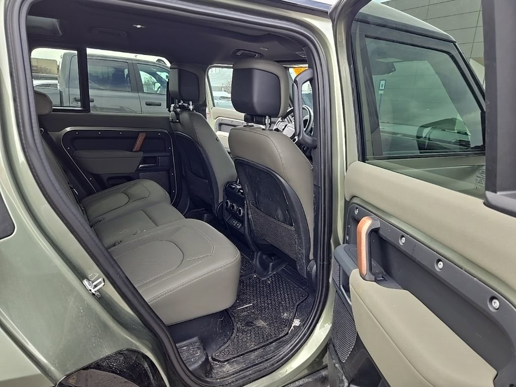Certified 2023 Land Rover Defender 110 X image 19