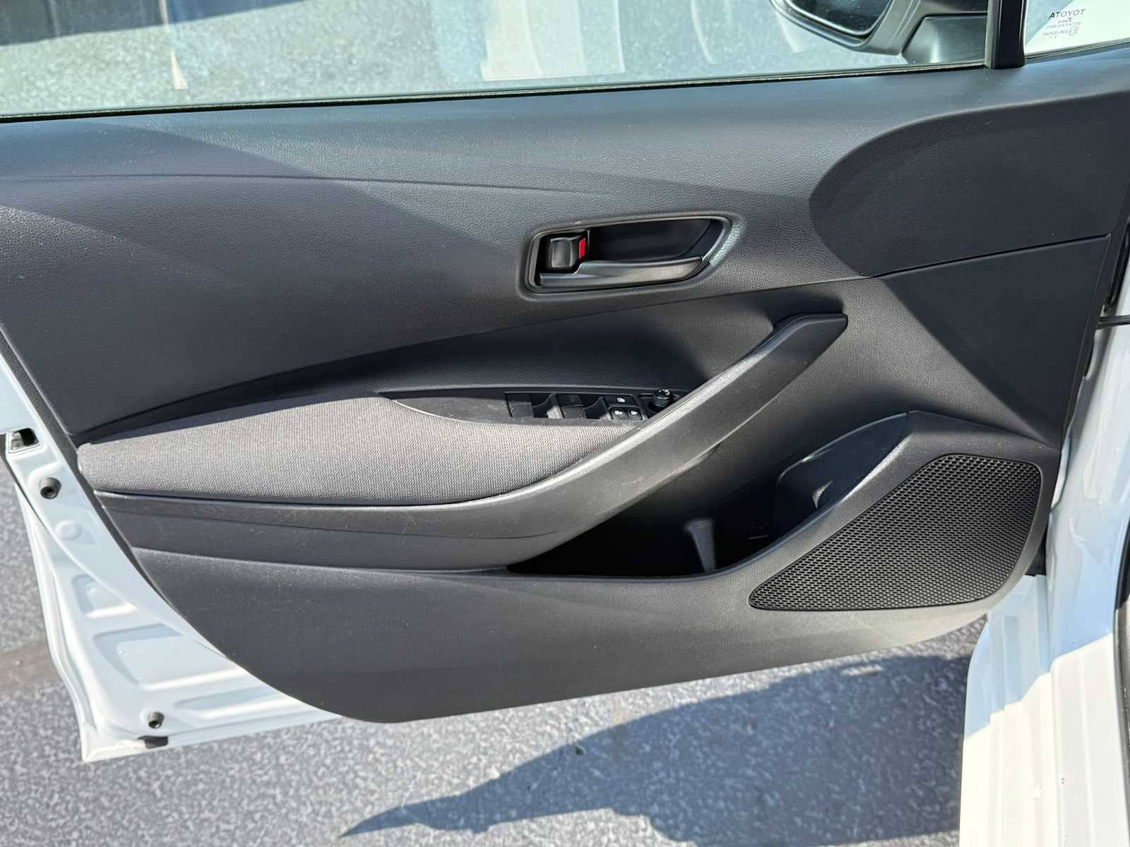 Certified 2024 Toyota Corolla LE FWD image 11