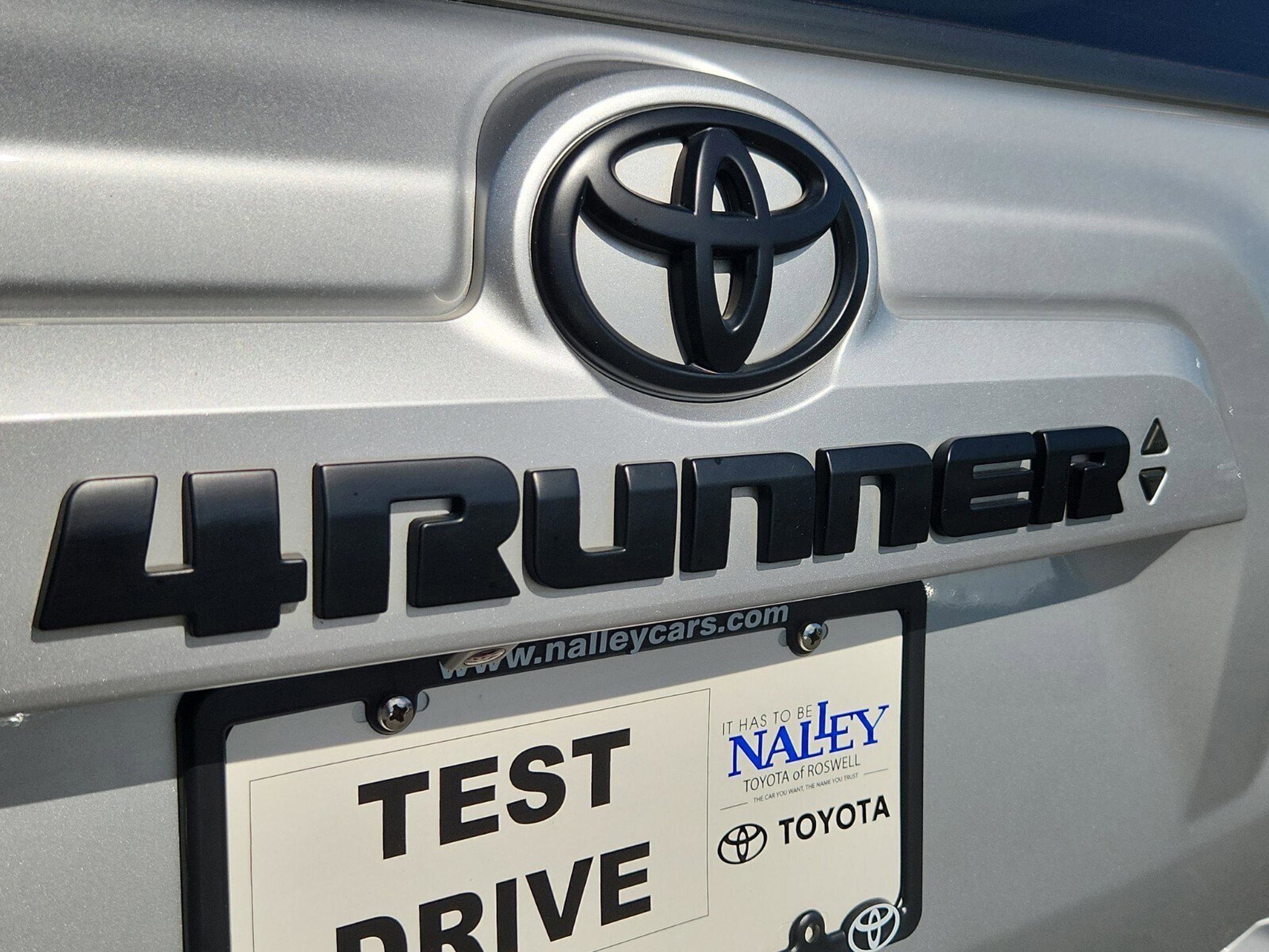 Certified 2024 Toyota 4Runner SR5 Premium image 31