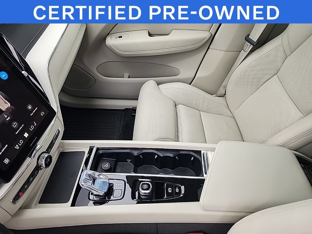 Certified 2026 Volvo XC60 B5 Ultra AWD/4WD image 12