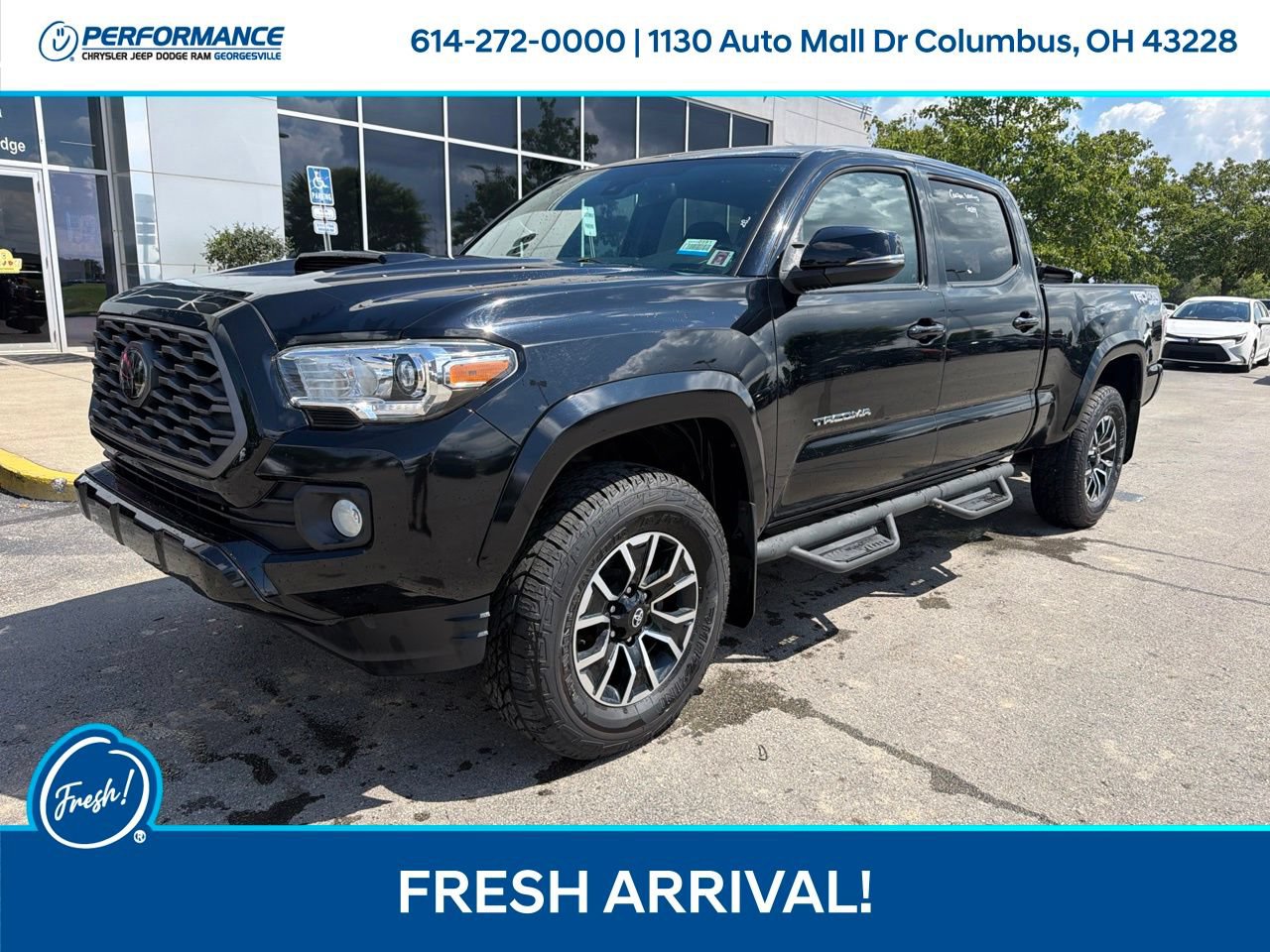 Used 2021 Toyota Tacoma TRD Sport AWD/4WD image 4