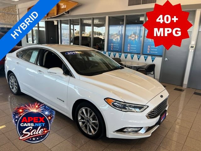 Used 2017 Ford Fusion SE w/ Equipment Group 602A FWD image 1