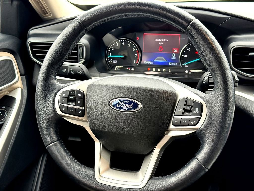 Used 2022 Ford Explorer XLT w/ Equipment Group 202A image 29