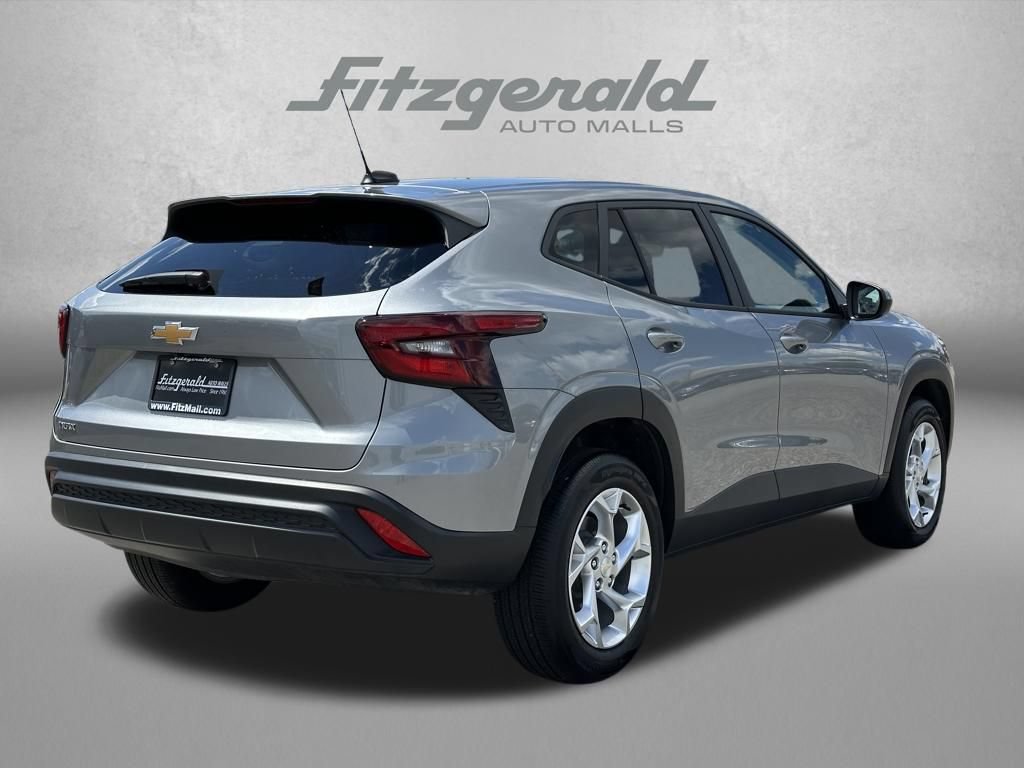 Certified 2025 Chevrolet Trax LS w/ LS Convenience Package FWD image 5