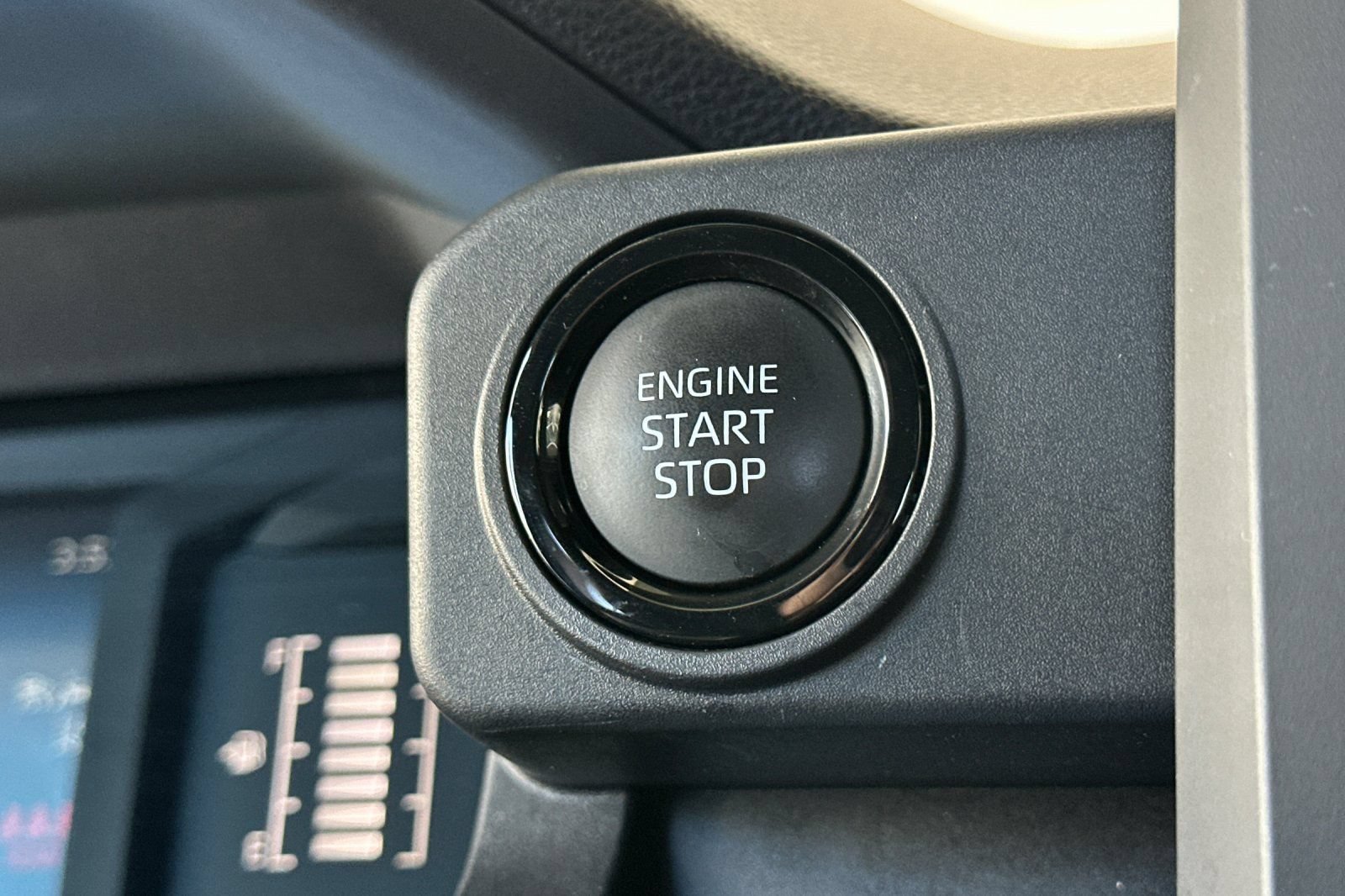 Certified 2026 Toyota Tacoma SR5 AWD/4WD image 21