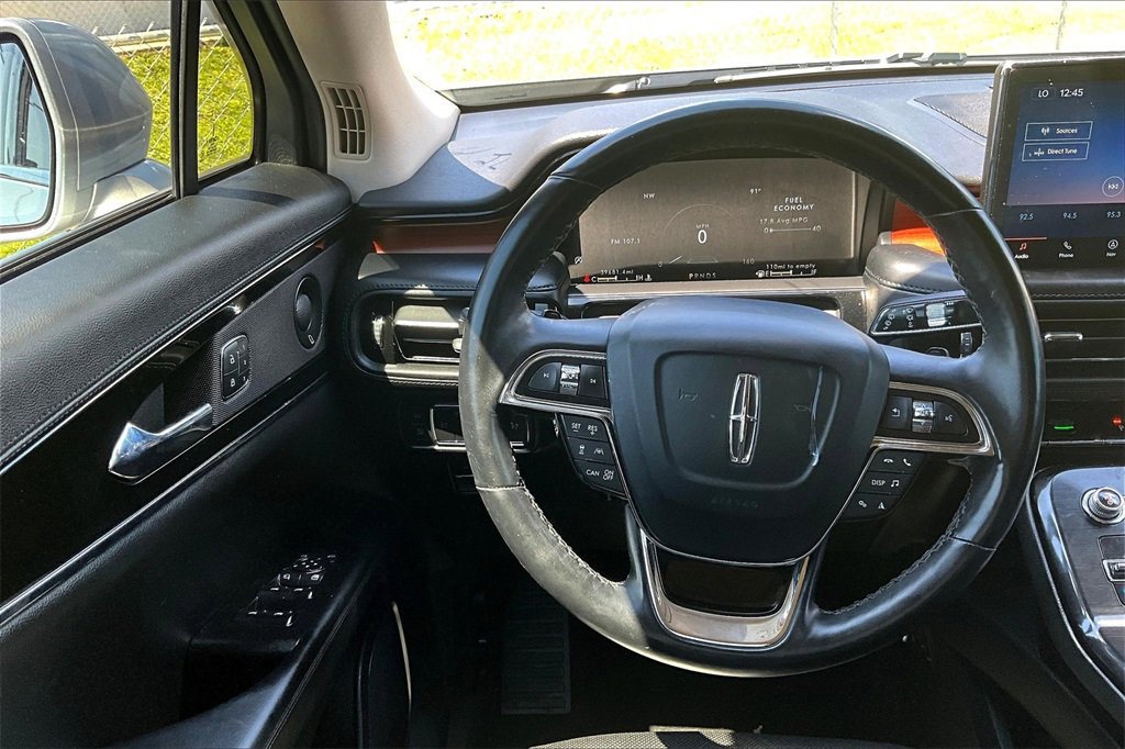 Used 2022 Lincoln Nautilus Reserve image 8