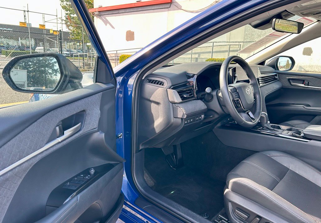 Certified 2025 Toyota Camry XLE FWD image 9
