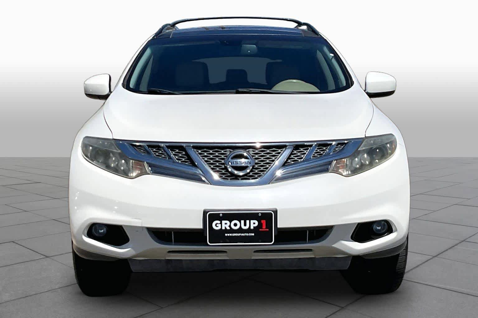 Used 2012 Nissan Murano LE w/ Platinum Pkg FWD image 3